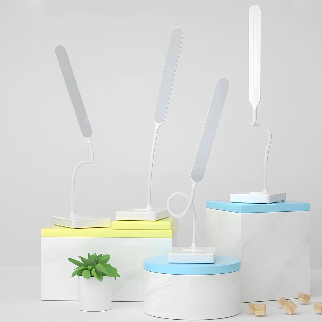 Moderne werklamp met flexibele zwanenhals en dimbare LED, voor gerichte verlichting en comfortabel werken.