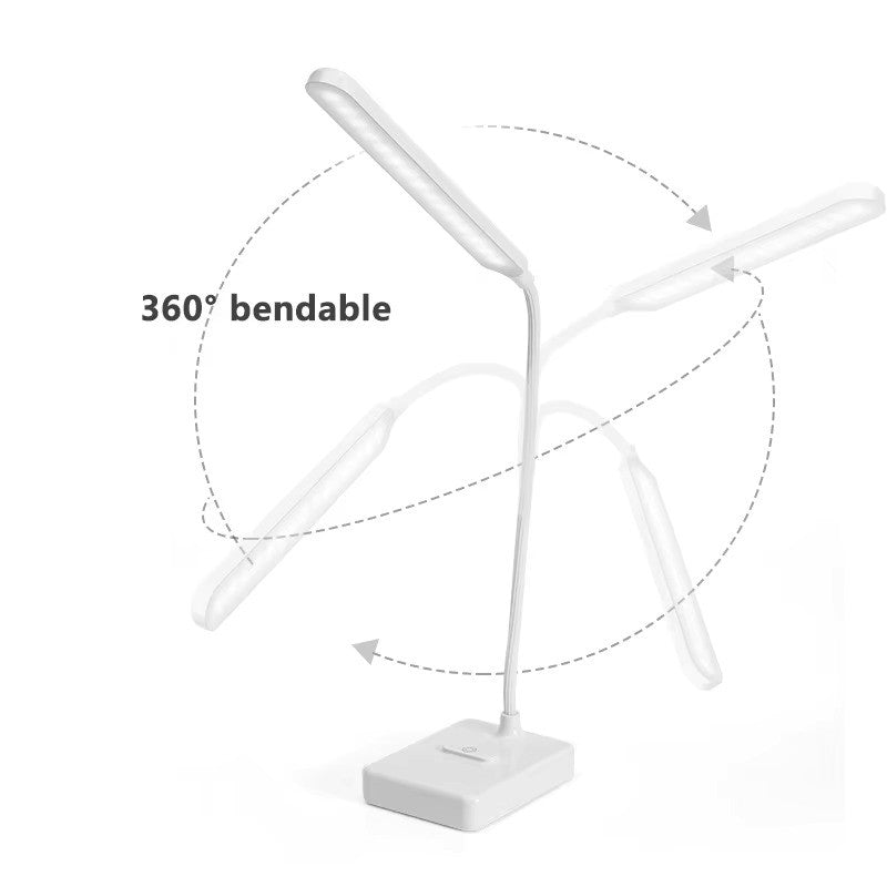 Afbeelding van LumoFlex flexibele bureaulamp op een bureau met een laptop, helder verlichte werkruimte.