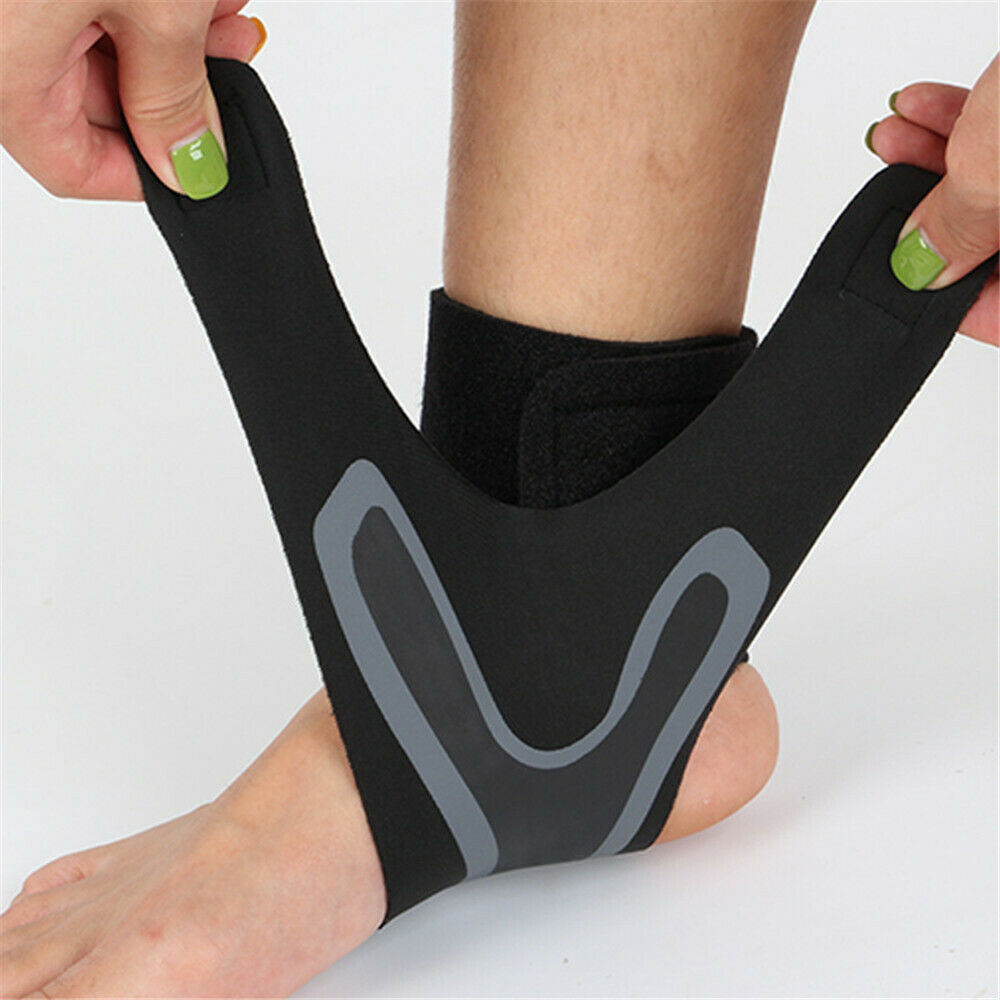 Detail van de FlexiGuard neopreen enkelbrace: verstelbaar ontwerp voor optimale pasvorm en dagelijks comfort.