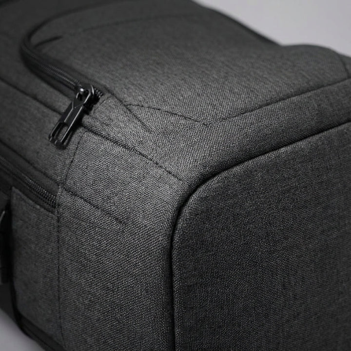 Duurzame unisex FlightFold rugzak, waterbestendig en geschikt als handbagage voor elke reis of dagelijks gebruik.
