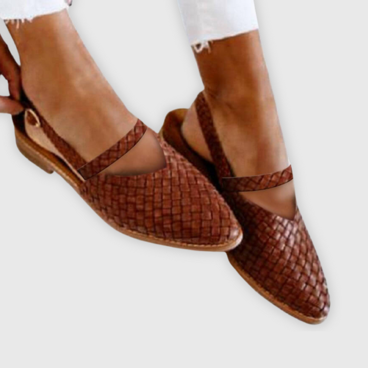 Gevlochten dames sandalen van echt leer, handgemaakt, moderne look, ademend, ideaal voor zonnige dagen.