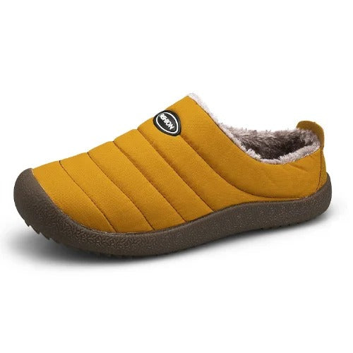 Gevoerde, antislip heren pantoffels Adam voor comfortabele avonden, vooraanzicht.