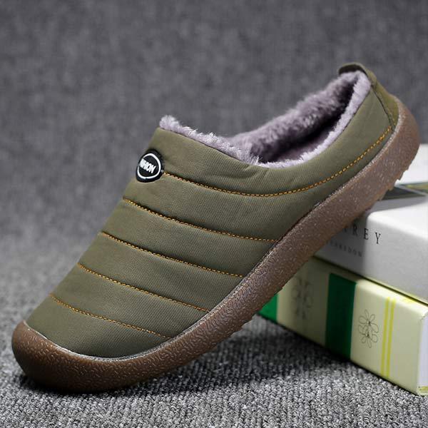 Gevoerde, antislip heren pantoffels Adam voor comfortabele avonden, vooraanzicht.