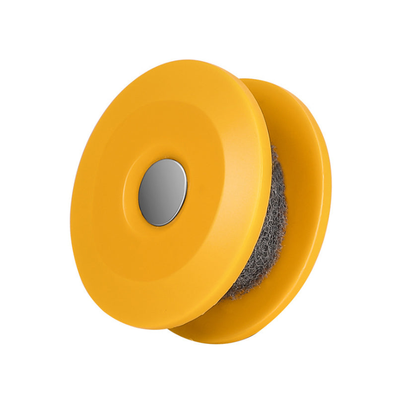 Gele fietskettingolie met 2-in-1 functie, handig voor reiniging & smering, ideaal voor lange tochten.