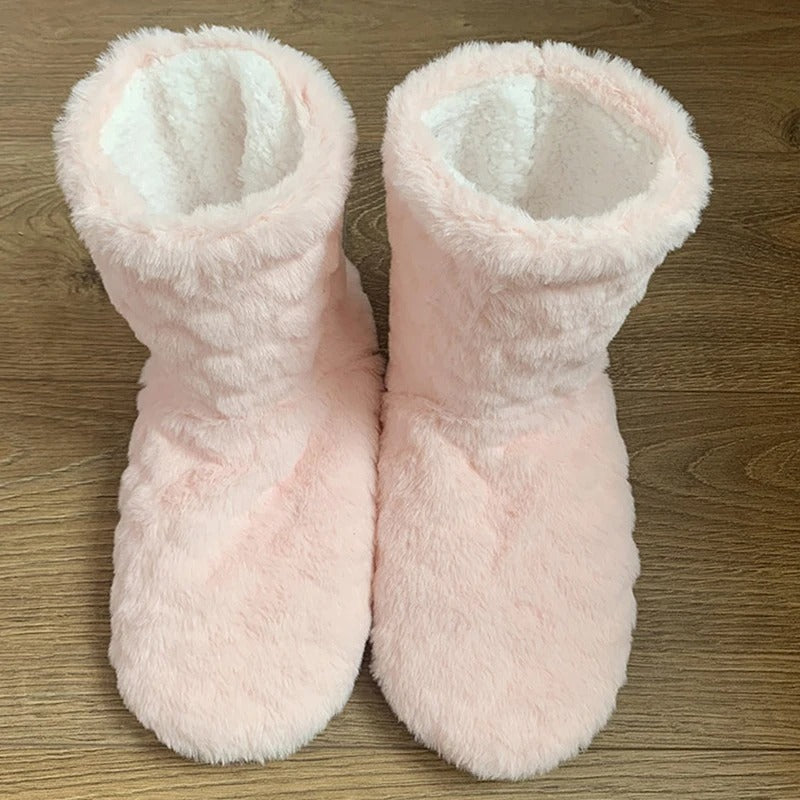 Comfortabele damespantoffels met Memory Foam, bontvoering en een antislipzool voor optimale behaaglijkheid en warmte.