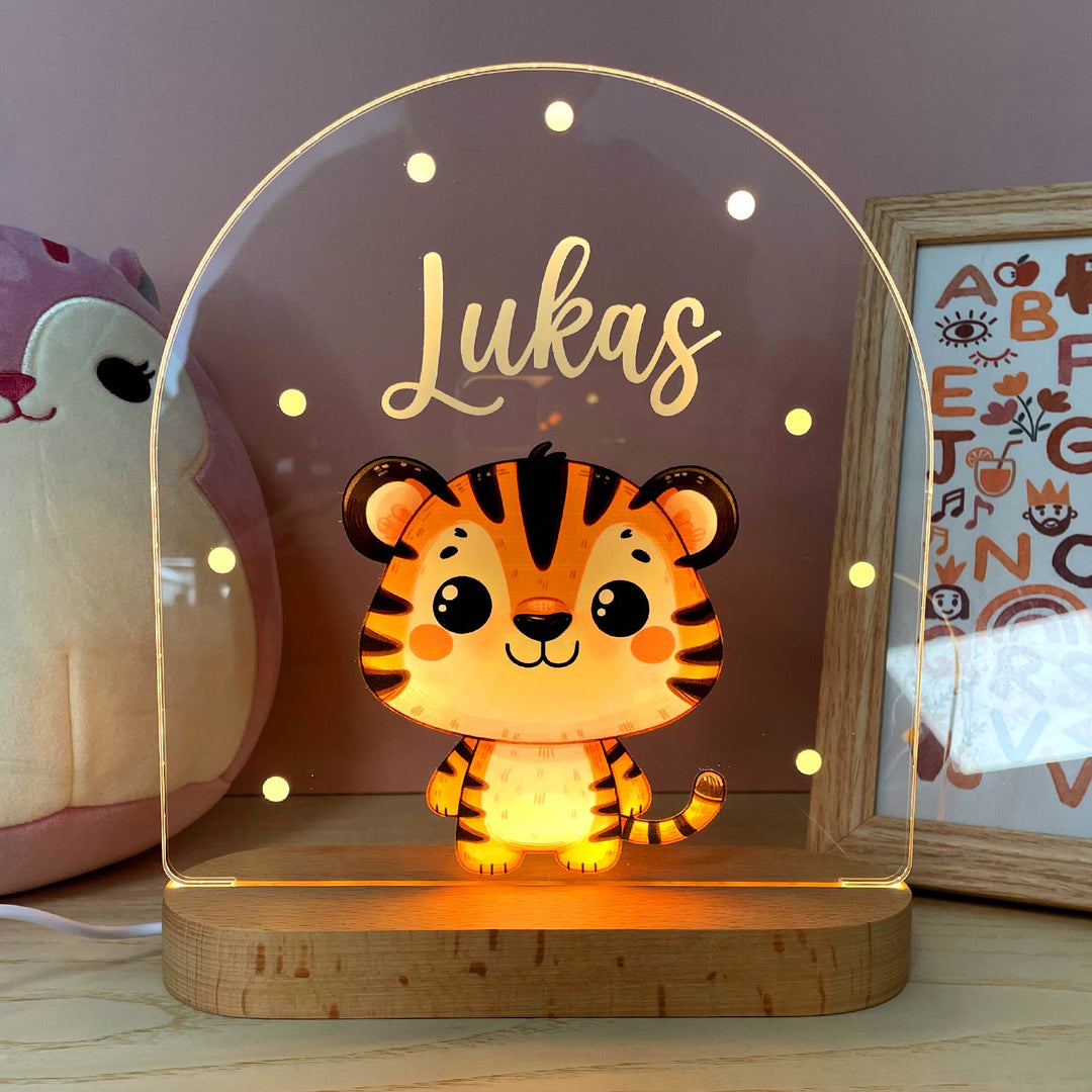 Mooie slaapkamerdecoratie: gepersonaliseerd nachtlampje met dier en naam, sfeervolle led voor kinderen.