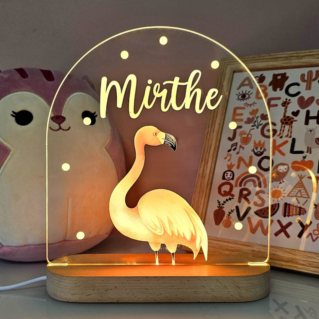 Gepersonaliseerd nachtlampje met eigen naam en schattig dier, uniek cadeau kind of babykamer.