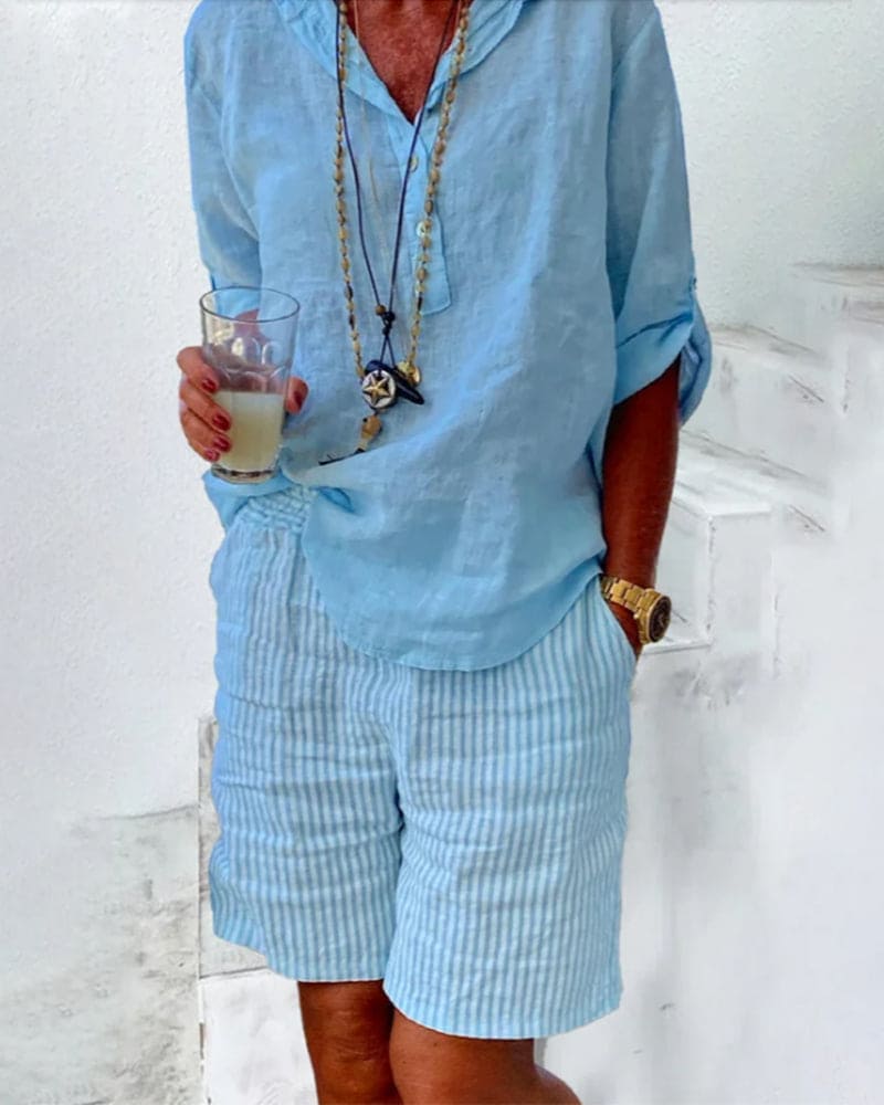 Gestreepte dames shorts van linnenmix, vooraanzicht. Middelhoge taille, zomerse chic, ideaal voor warme dagen.