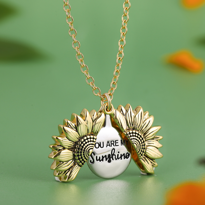 Perfect geschenk: 'You Are My Sunshine' damesketting met Solara zonhanger, een symbool van liefde en geluk.