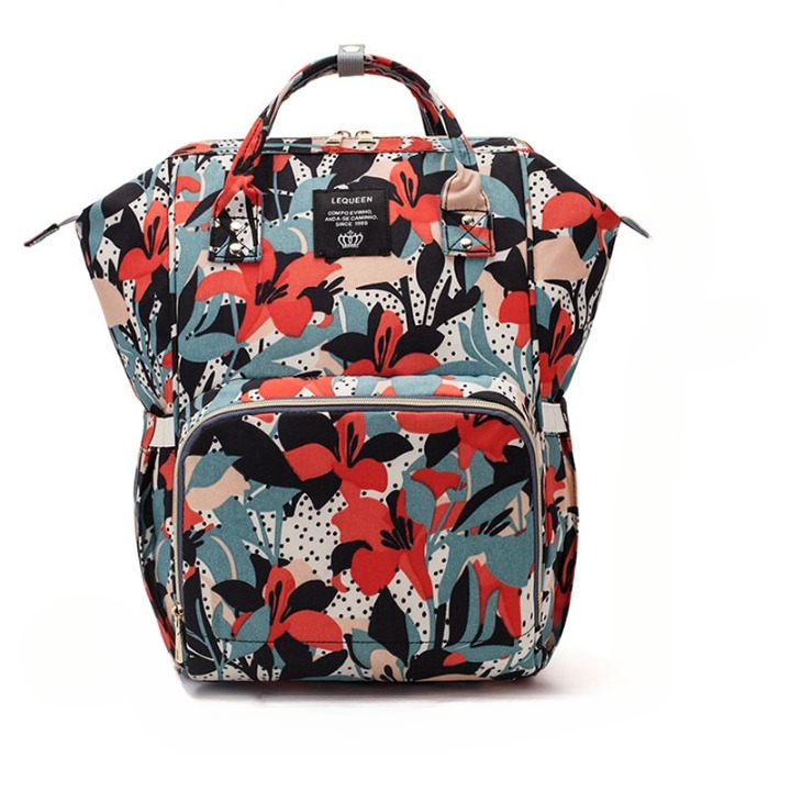 Moderne luiertas rugzak met grote capaciteit. Essentieel voor ouders, biedt gemak en stijl voor babyverzorging.