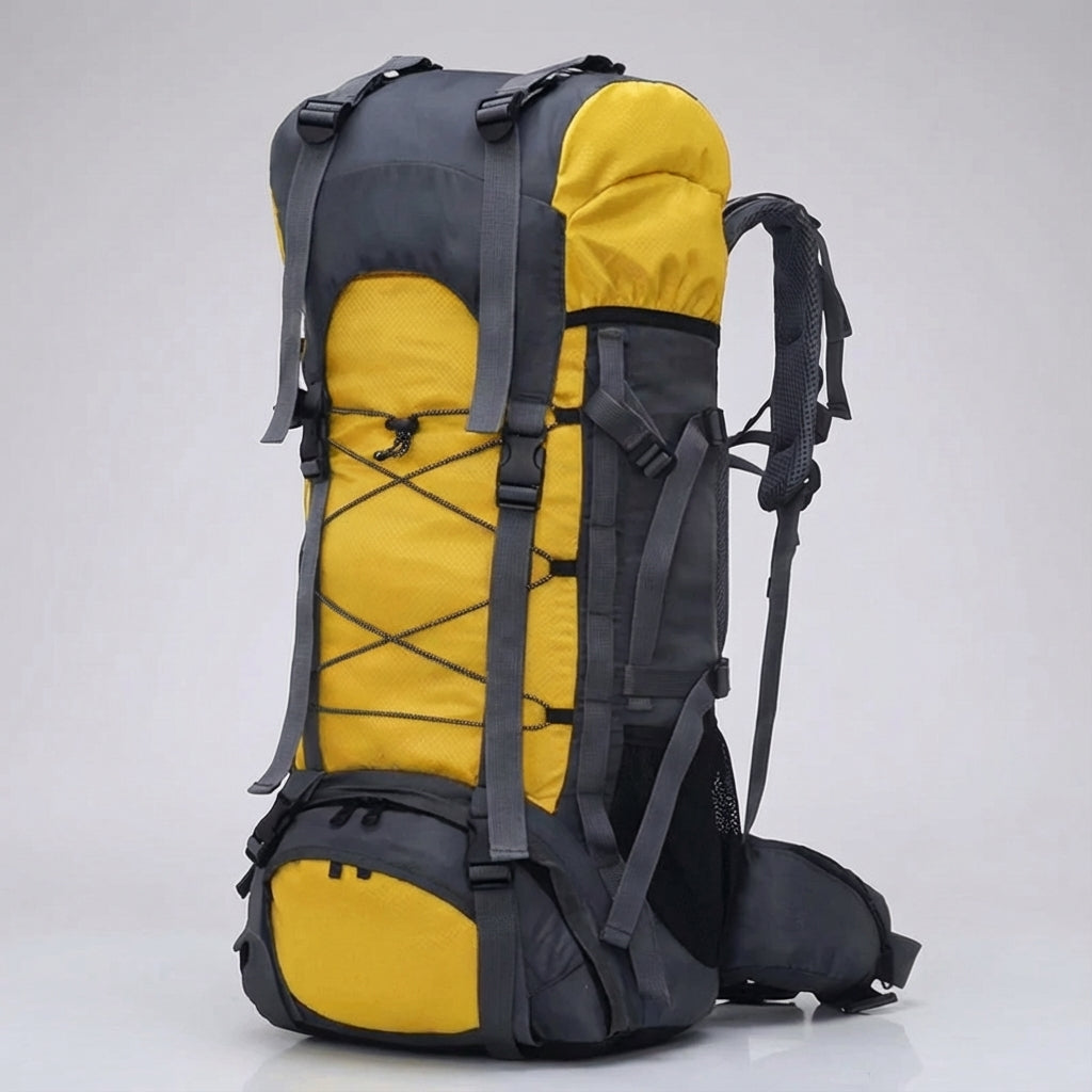 Zijkant van de Pathward 60 liter reisrugzak, toont handige compressiebanden en zijzakken.