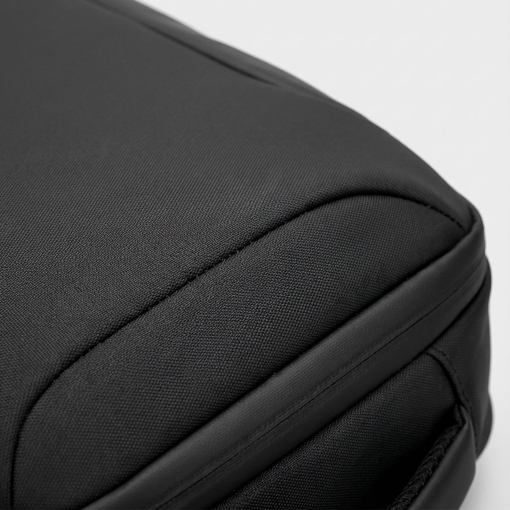 Stijlvolle waterdichte laptop rugzak voor zakelijk gebruik. Duurzame CarrySure tas voor heren en dames.