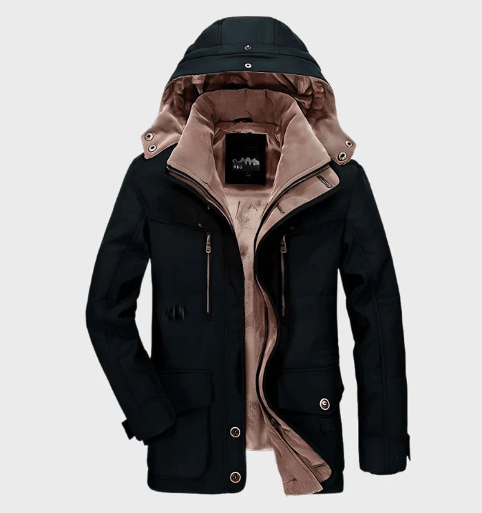 Donkerblauwe halflange heren cargo jas met capuchon, robuust en comfortabel voor dagelijks gebruik.