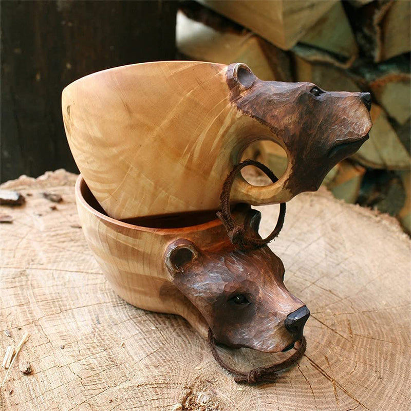Natuurlijke houten dierenmok, ideaal voor koffie, thee, kamperen en outdoor avonturen. Een uniek handgesneden cadeau.