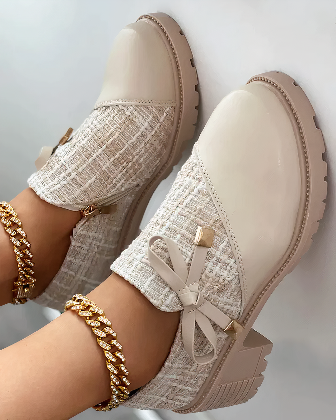 Heidi kanten pumps, elegante schoenen met fijne kantdetails, ideaal voor speciale gelegenheden; vooraanzicht