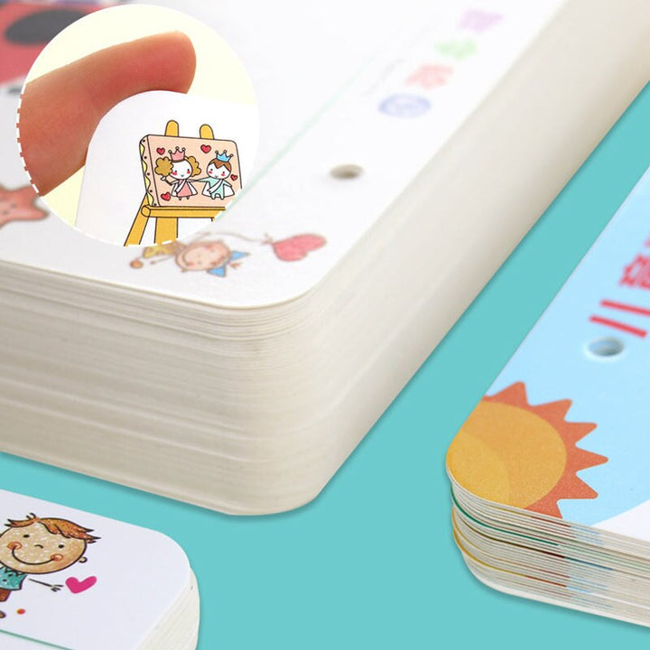Educatief herbruikbaar schrijfboek met pen voor kinderen om spelenderwijs letters en cijfers te oefenen.