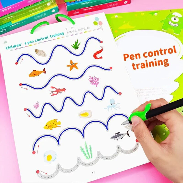 Complete set: herbruikbaar schrijfboek met pen, ideaal voor jonge kinderen die leren schrijven en tellen.