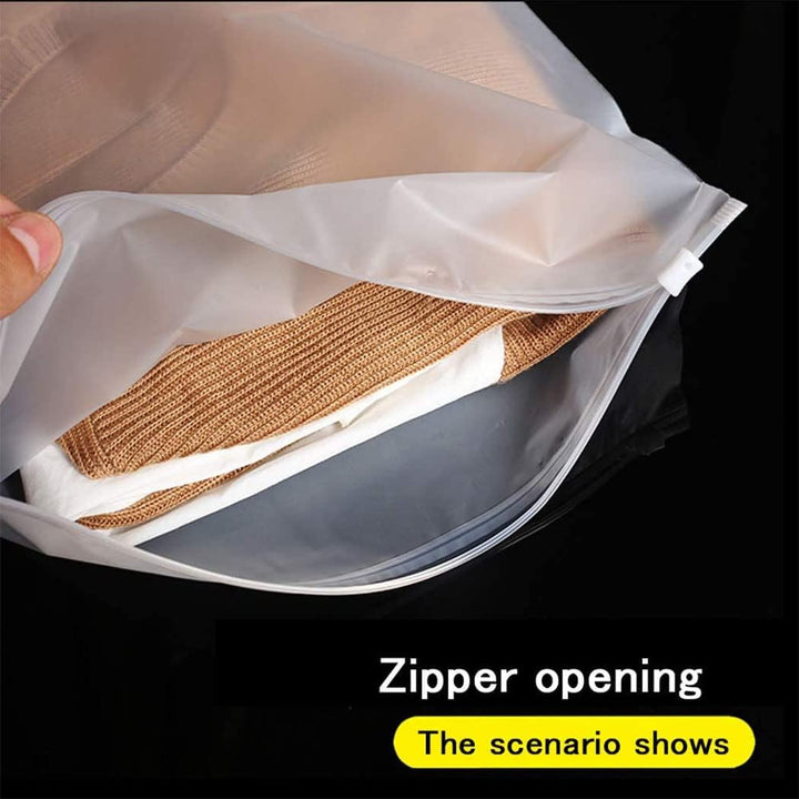 Doorzichtige matte zip zakjes (40x) voor kleding, met ventilatiegaten. Herbruikbaar voor reis & organisatie.