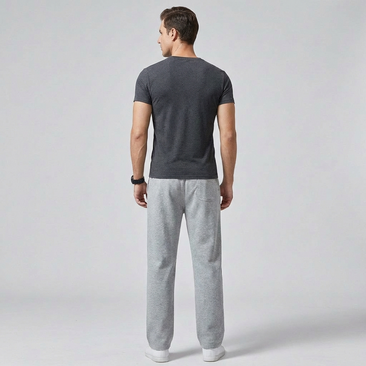 Casual heren joggingbroek van polyester met wijde pijpen en verstelbaar trekkoord voor optimaal comfort.