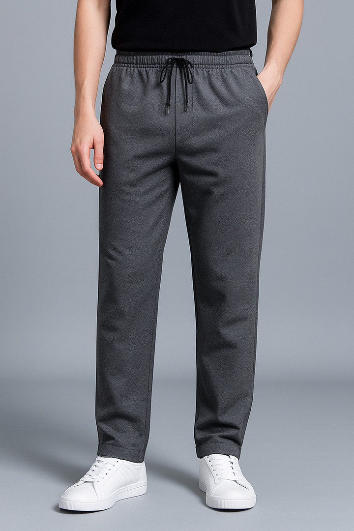 Heren Comfortabele Joggingbroek met Trekkoord en Wijde Pijpen, perfect voor dagelijks casual gebruik.