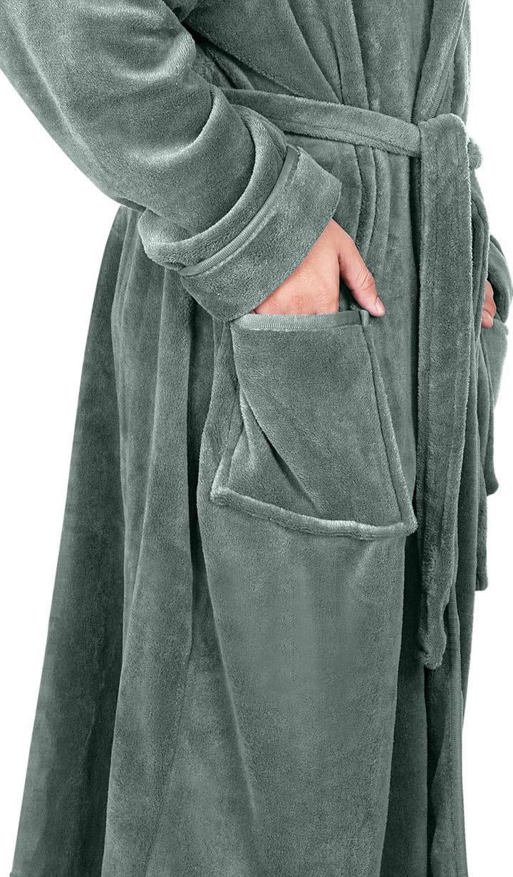 Comfortabele en zachte heren fleece badjas met capuchon, veelzijdig.