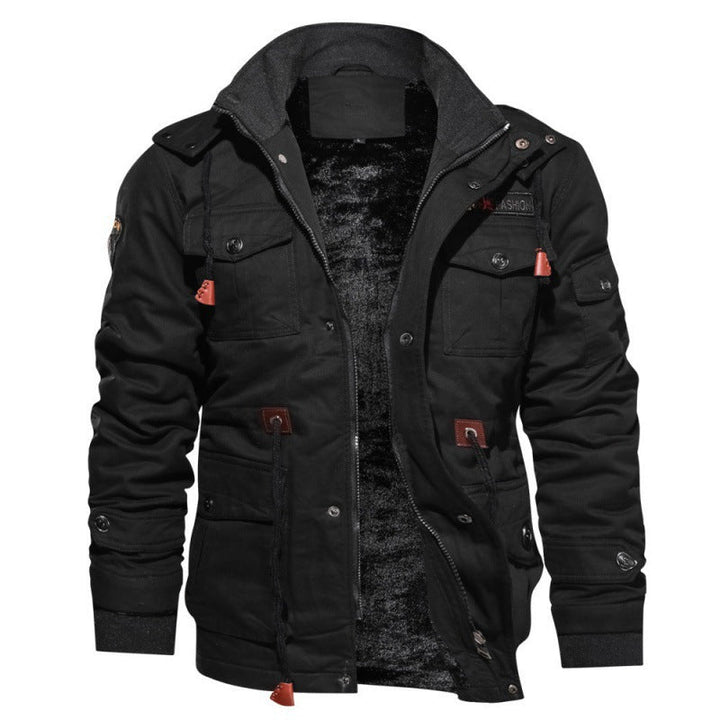Heren fleece-gevoerde winterjas Finn. Deze warme, stijlvolle en winddichte jas met capuchon is perfect voor de kou.