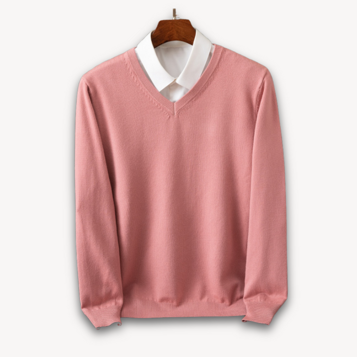 Slim fit heren V-hals kasjmier trui, toont het silhouet, ideaal voor zakelijke of casual kleding.