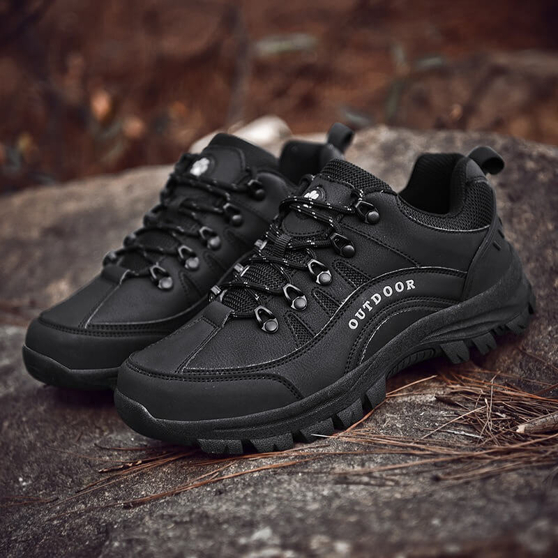 Groene heren orthopedische wandelschoenen, ontworpen voor comfort, stabiliteit en pijnverlichting tijdens lange hikes.