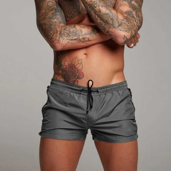 Mannen zwembroek met stretch, zeer comfortabel. Stijlvolle en sneldrogende shorts, perfect voor zwemmen en strand.