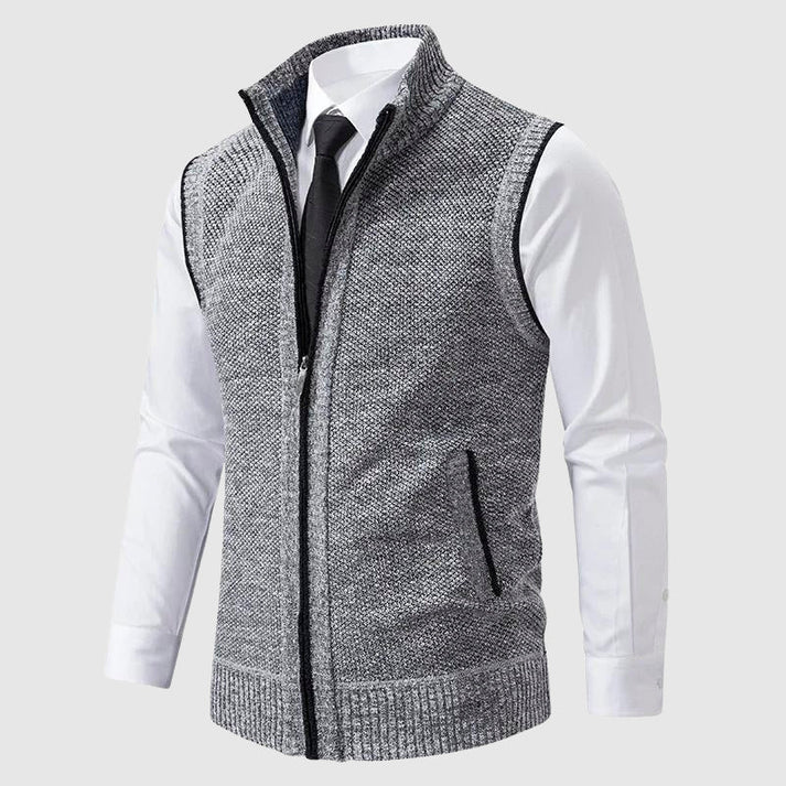 Heren sweater vest met volledige rits, opstaande kraag en zakken. Ideaal voor een smart casual look.