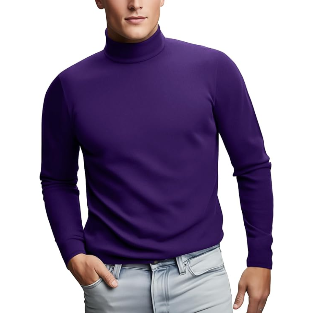 Man draagt comfortabele heren thermo coltrui 'Paul', genietend van warmte op een koude dag.
