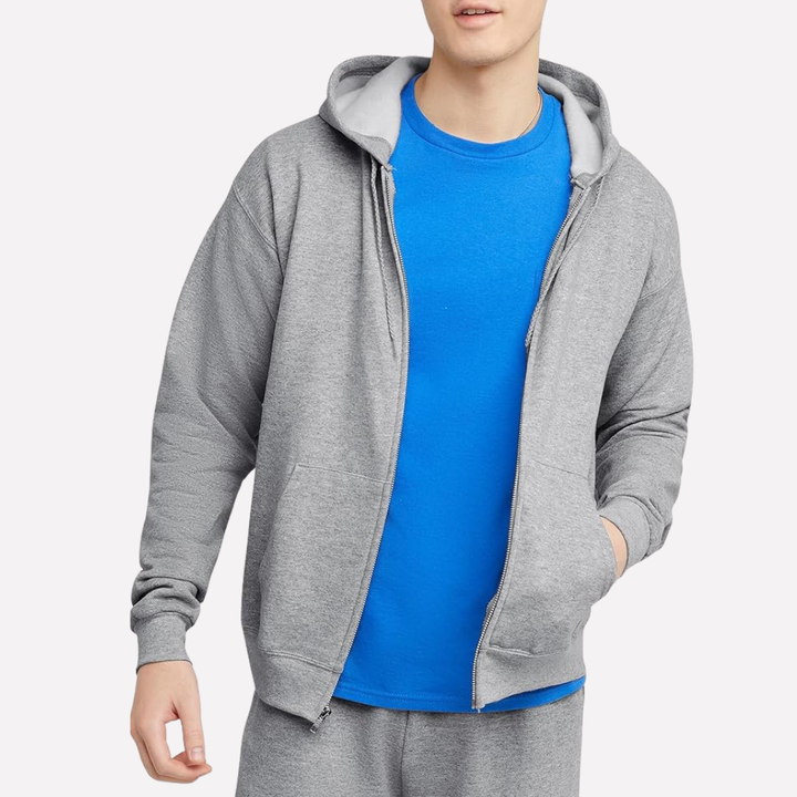 Vol-rit hoodie voor heren, perfect voor streetwear en relaxte stijl. Met capuchon en lange mouwen.
