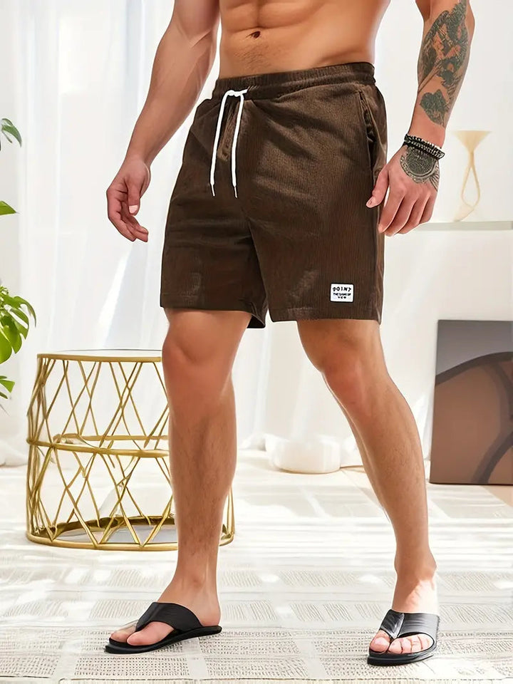 VUMO heren shorts met steekzakken, praktisch voor dagelijks gebruik en vrije tijd.