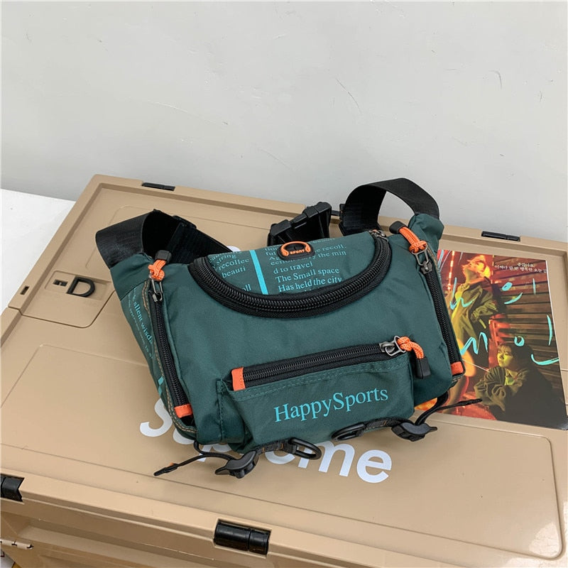 Robuuste nylon heren tas, waterdicht en veelzijdig voor dagelijks gebruik of sport.