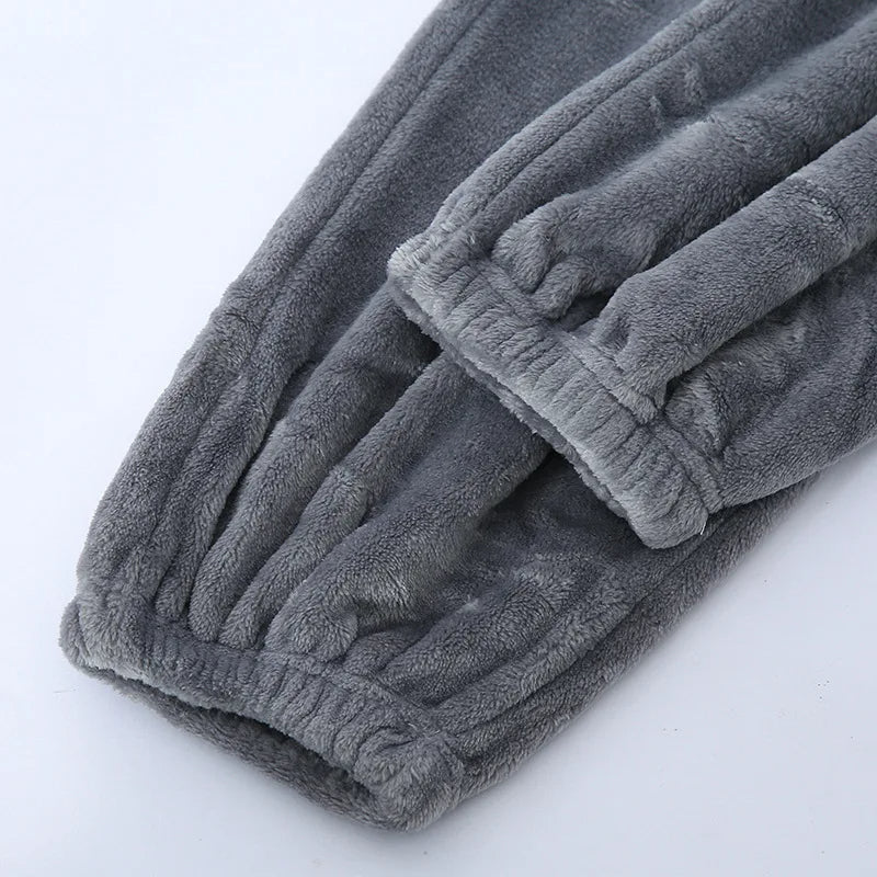 Comfortabele heren winterpyjama, ontworpen voor pure ontspanning.