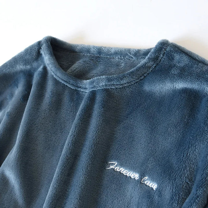 Heren pyjama set, zacht aanvoelend en heerlijk warm voor de winter.