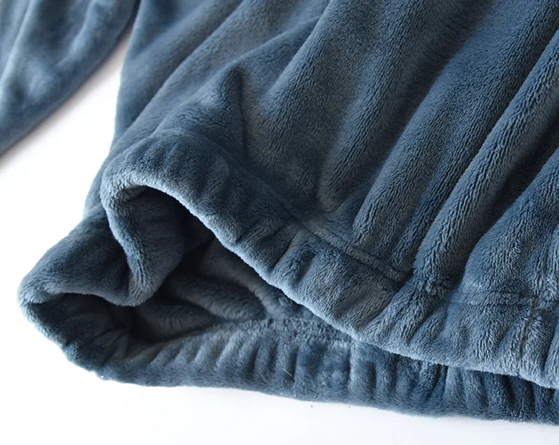 Heren winter pyjama van topkwaliteit, zacht en duurzaam materiaal.