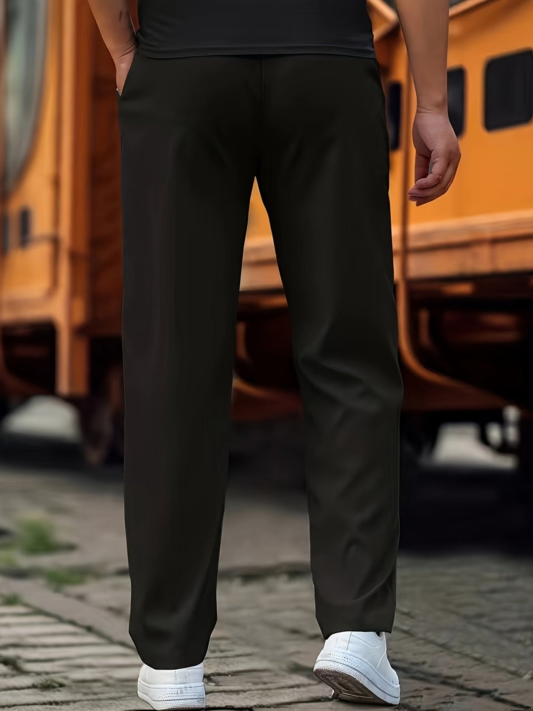 Heren casual broek met jogger design in donkerblauw, stijlvolle snit, comfortabele pasvorm, katoenmix, praktische zakken
