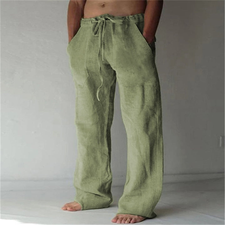 Heren Baggy Broek in Blauw, loszittend, gemaakt van lichte en ademende stof, ideaal voor zomer en vrije tijd.