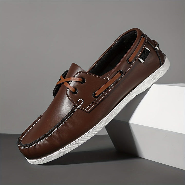 Heren bootschoenen Thijs in bruin, robuust ontwerp, ideaal voor buitenavonturen, sterke grip en breed comfort.