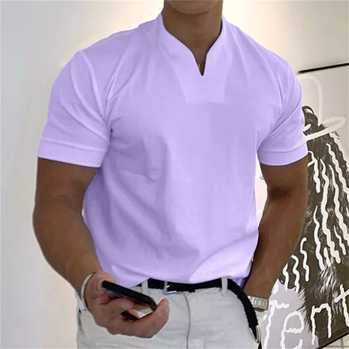 Heren zakelijk T-shirt met korte mouwen, casual en modieus, voorkant, elegante V-hals, ademend materiaal.