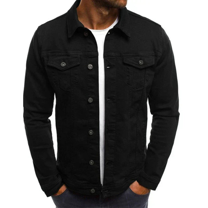 Heren denim jack, robuust en veelzijdig, met zakken en een stijlvol silhouet, perfect voor elke gelegenheid.