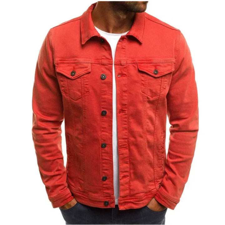 Heren denim jack, robuust en veelzijdig, met zakken en een stijlvol silhouet, perfect voor elke gelegenheid.