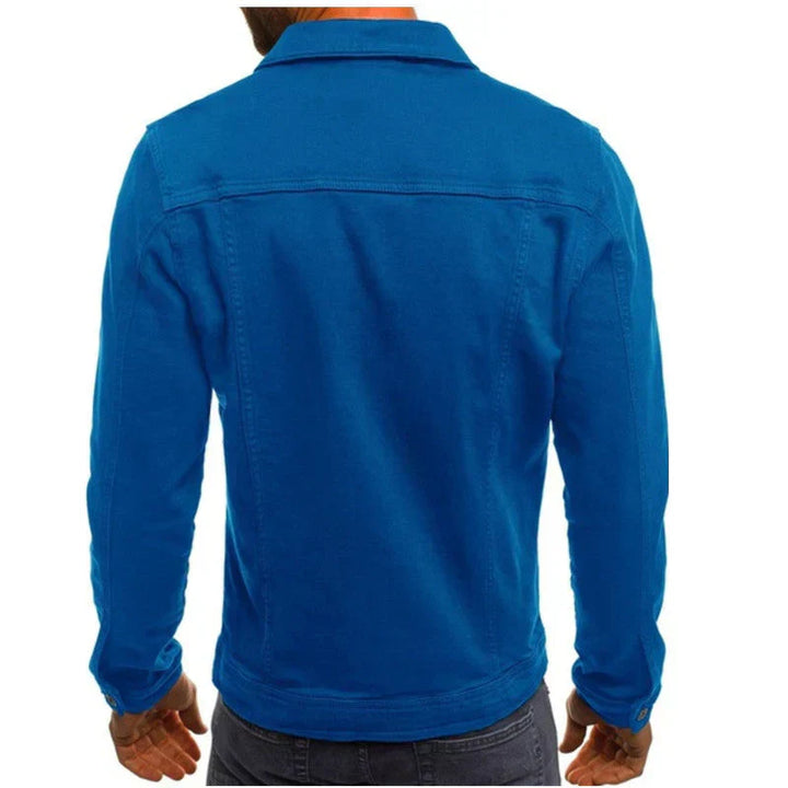 Heren denim jack, robuust en veelzijdig, met zakken en een stijlvol silhouet, perfect voor elke gelegenheid.
