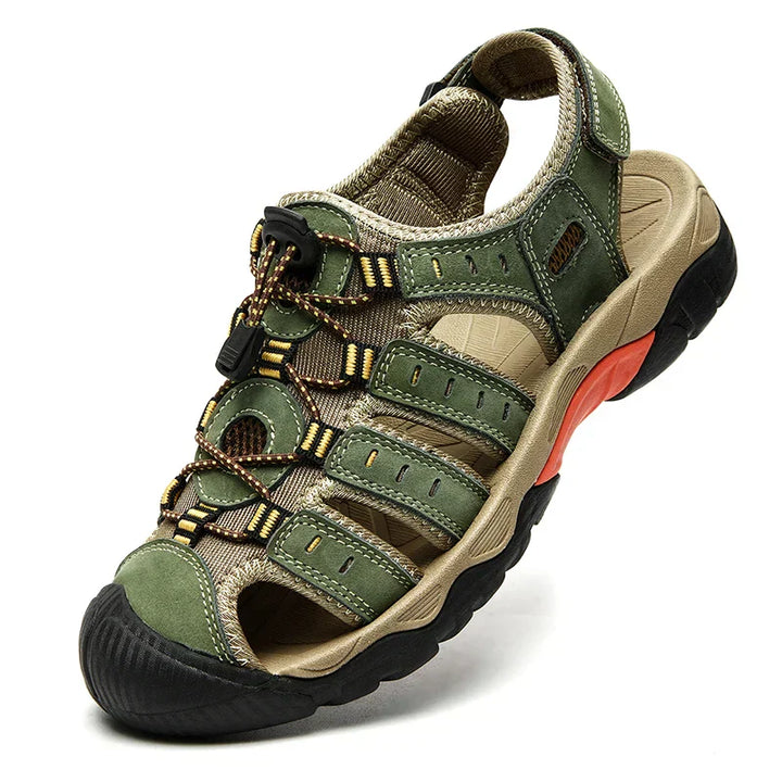 Heren Leren Outdoor Sandalen, bruin, robuust en comfortabel, ideaal voor trekking en strand, met antislip rubberen zool.