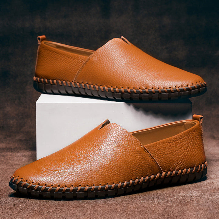 Herenleren schoenen, minimalistisch, comfortabel; klassieke kleuren blauw, bruin, zwart, wit; stijlvolle elegantie