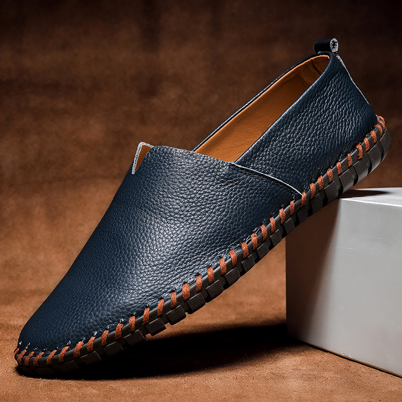 Herenleren schoenen, minimalistisch, comfortabel; klassieke kleuren blauw, bruin, zwart, wit; stijlvolle elegantie
