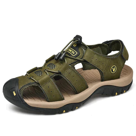 Heren orthopedische sandalen, bruin, open neus, verstelbare bandjes, voetboogondersteuning, schokabsorberende zolen.