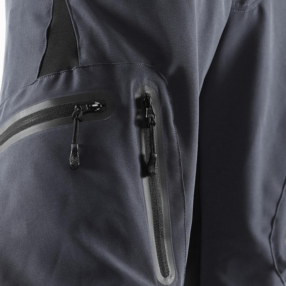 "Herren Outdoor Radhose, atmungsaktiv, elastischer Bund, Reißverschlusstaschen, ideal für Radfahren und Outdoor-Abenteuer."