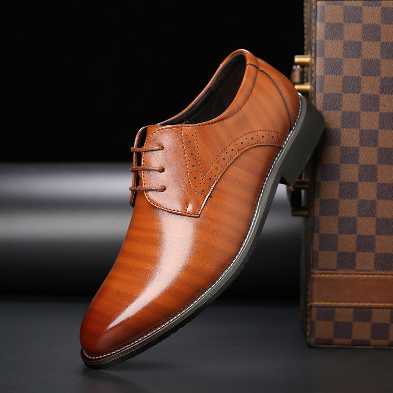 Heren Oxford schoenen van leer met brogue-ontwerp in zwart. Elegant en comfortabel voor zakelijke of feestelijke gelegenheden.